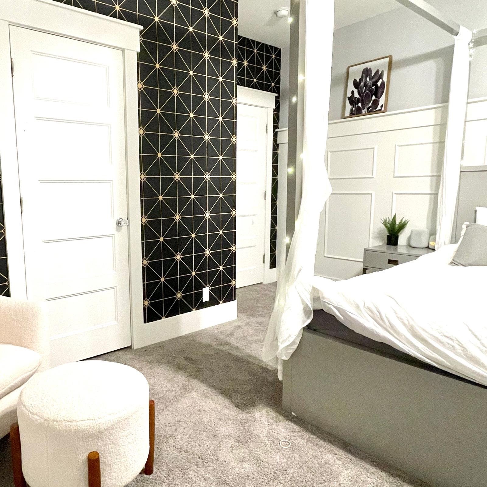 WHAT YOU NEED TO KNOW BEFORE INSTALLING PEEL AND STICK WALLPAPERS