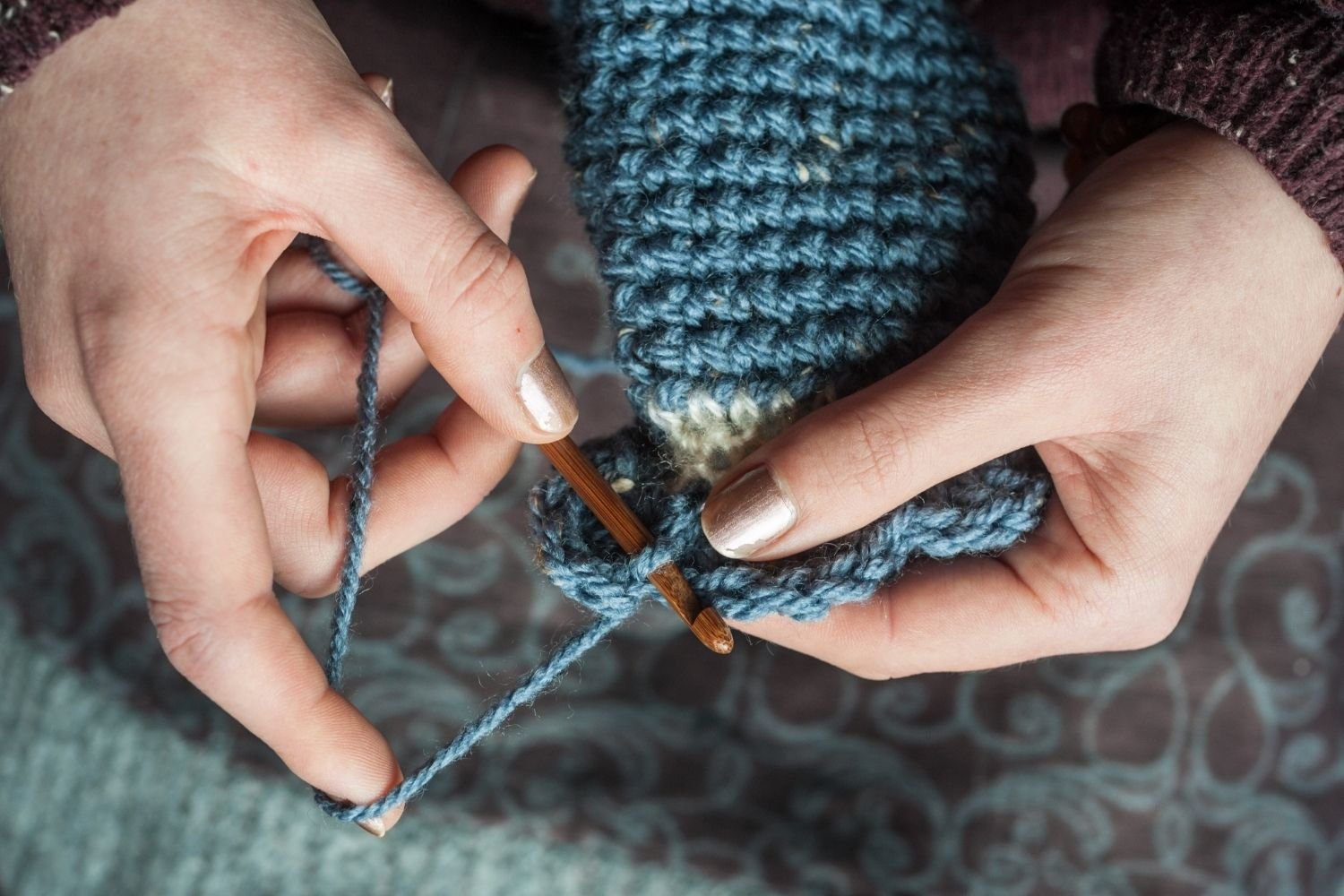 What Are the Differences Between Knitting and Crocheting? Stephi LaReine